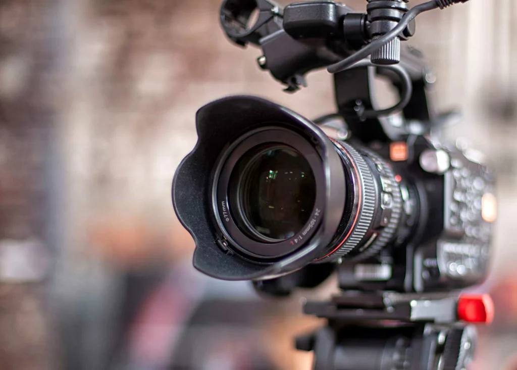Video Camera and lens to shoot video marketing material